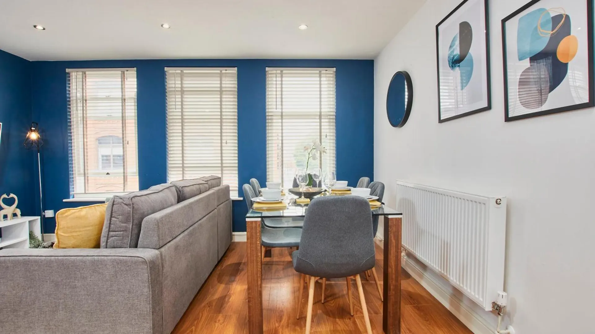 Central 3 Bedroom, En Suite - Perfect For Groups! Central Station شقة