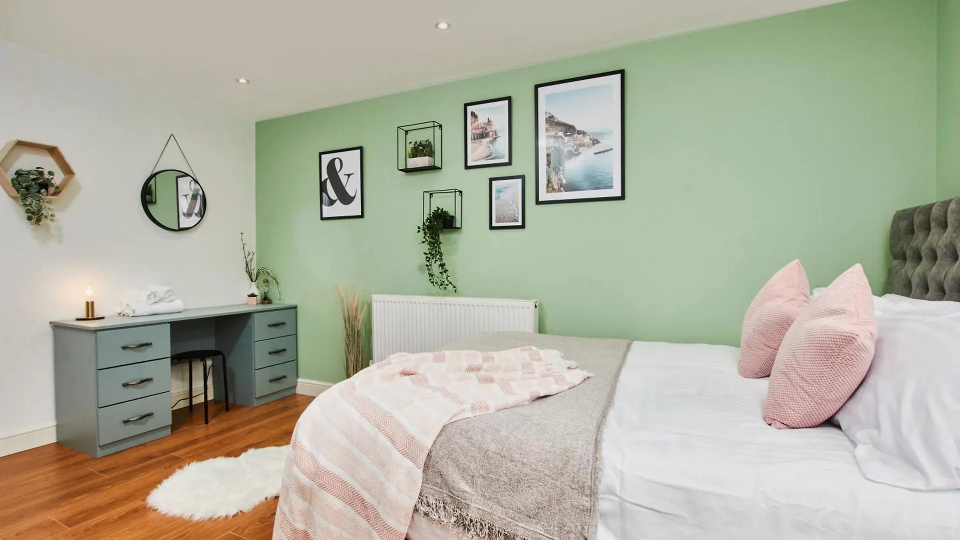 Central 3 Bedroom, En Suite - Perfect For Groups! Central Station